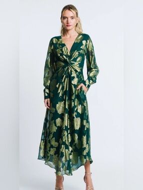 NEW NWT WOMENS MEDIUM (bust 36”) CIEBON DEVYN METALLIC CHIFFON MAXI DRESS